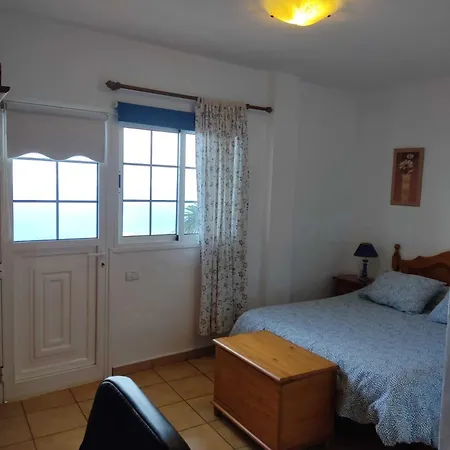 Encantador Apartamento Con Vistas Panoramicas Al Mar En El Mocanal *